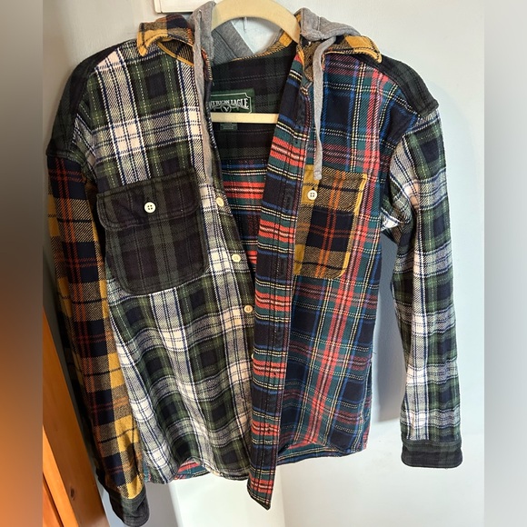 American Eagle Outfitters Other - Heavy duty, worn in, vintage hooded flannel. Adult size Small.